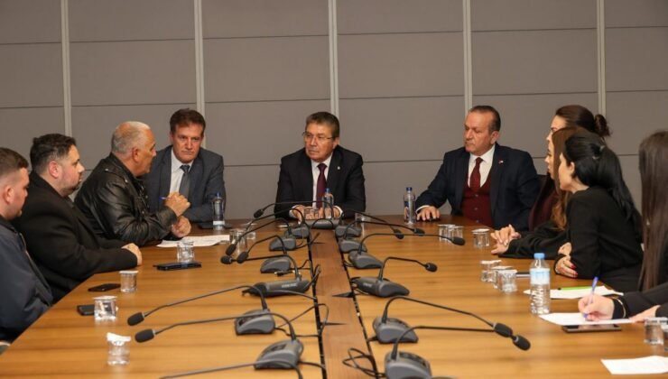 Geçici öğretmenlerden siyasi partilere ziyaret