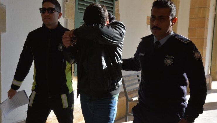 Gönyeli'de ev soygunu… Çelik kasadaki 25 bin Doları ve altınları çaldı!