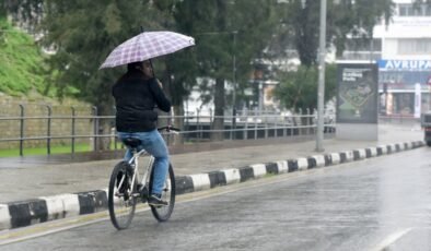 Hava Salı gününe kadar yağmurlu