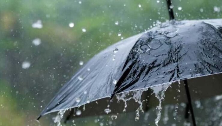Hava salıya kadar yağmurlu devam edecek, sıcaklık hafta başı düşecek
