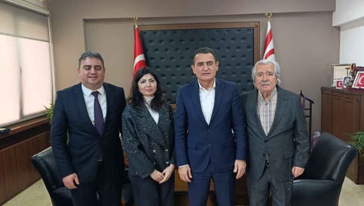 İçişleri Bakanı Oğuz, Doktor Fazıl Küçük Vakfı heyetini kabul etti