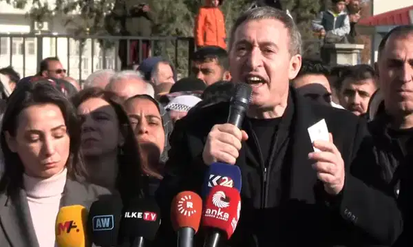 DEM Parti’den Bahçeli’ye ağır sözler: ‘Sen kuru temizleyici misin?’