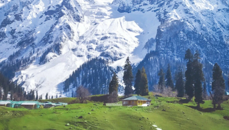 Hindistan’da turistik bölgede çığ paniği: Sonamarg’da çığ düştü, uçuşlar iptal edildi