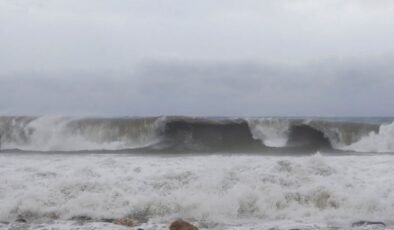 Karada ve denizde fırtına etkili oluyor