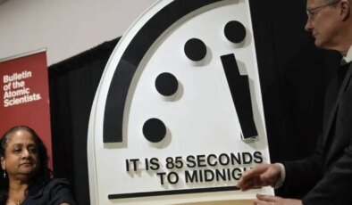 Kıyamet Saati güncellendi: Dünya felaketlere hiç olmadığı kadar yaklaştı