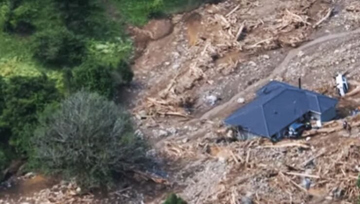 Köyün yarısı bir günde yok oldu