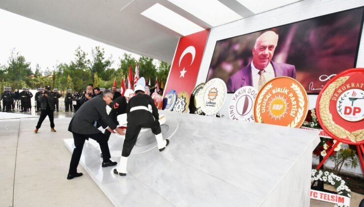 Kurucu Cumhurbaşkanı Denktaş, vefatının 14’üncü yıl dönümünde törenle anıldı