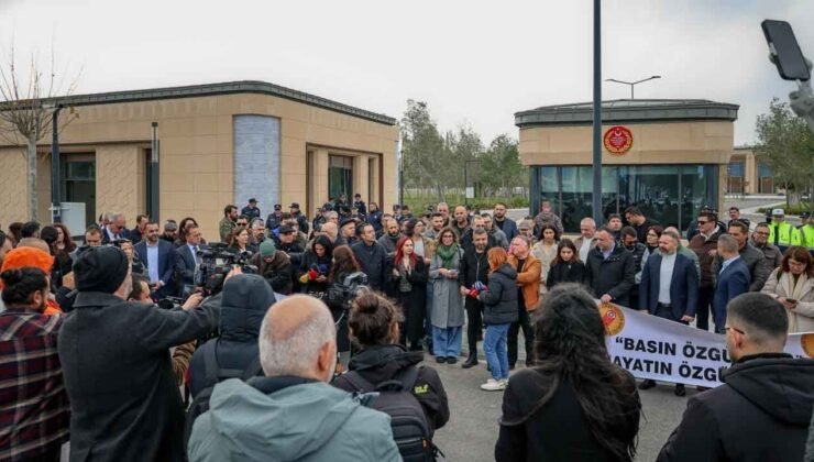 Meclis önünde ‘ifade özgürlüğü’ eylemi!
