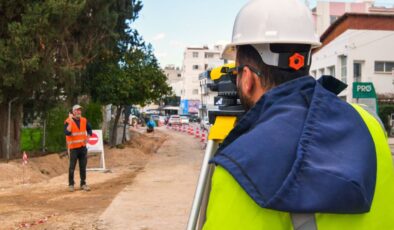 Mehmet Akif Caddesi 2. etap kaldırım çalışmaları başladı
