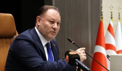 Öztürkler: AB varil siyasetinin arkasına saklanmasın, verdiği sözleri tutsun