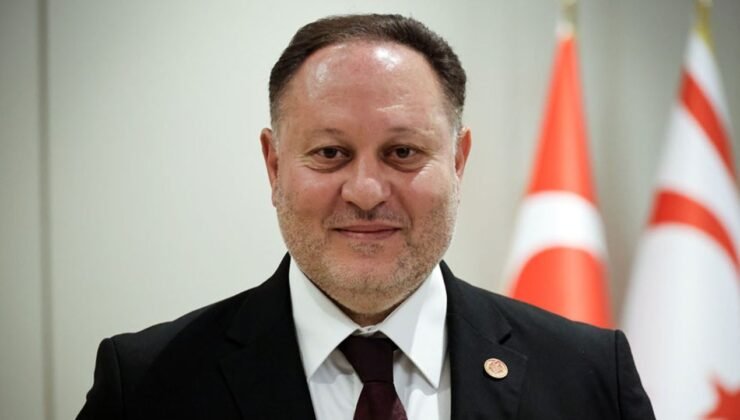 Öztürkler’den AB ve Zelenskiy’e net mesaj: Tarihi okuyun