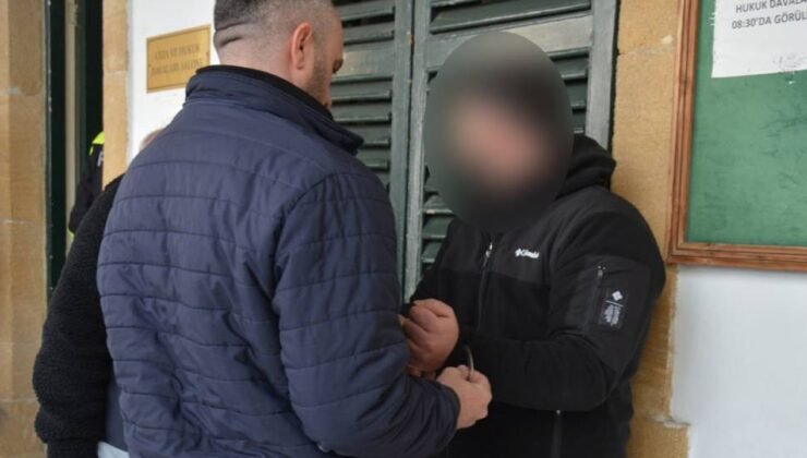 Sattığı araçları bir daha sattı: Cezaevine gönderildi