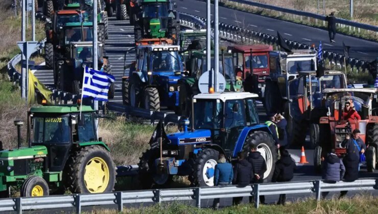 Yunanistan'da eylemci çiftçiler, 48 saat yol ve sınır kapılarını kapatma kararı aldı