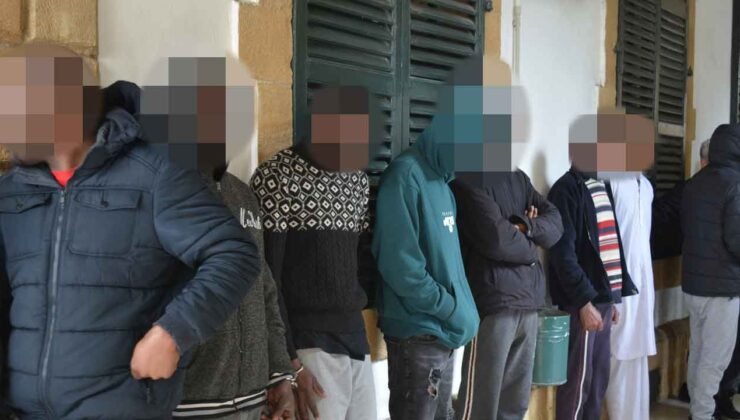 24 Kaçak mahkemeye çıkarıldı