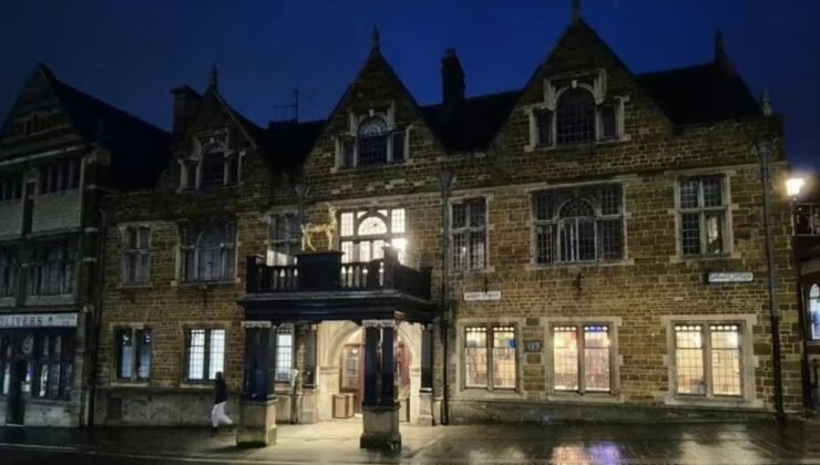 300 yıllık otel iflas bayrağını çekti