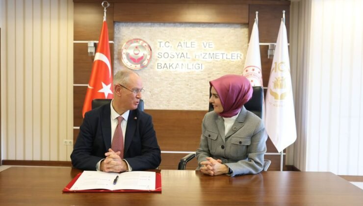 Bakan Hasipoğlu “Dijital Dünyada Çocuk Hakları Sözleşmesi”ni imzaladı