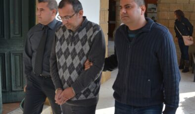 Damga pulu usulsüzlüğü davasında eski memura 1 yıl hapis!