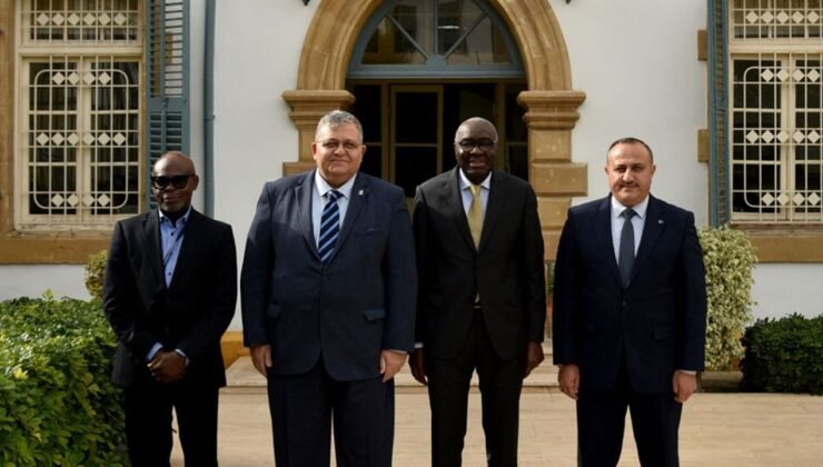 Diagne, Kıbrıs Vakıflar İdaresi’ni ziyaret etti