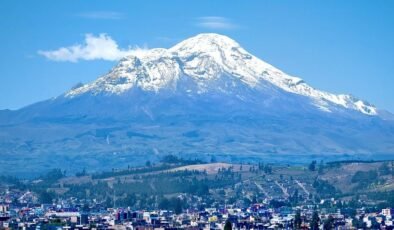 Dünyanın zirvesi aslında Everest değil: Yıldızlara en yakın nokta belli oldu