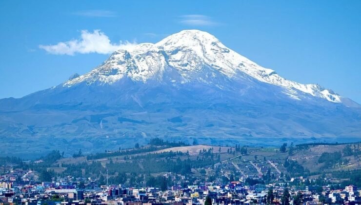 Dünyanın zirvesi aslında Everest değil: Yıldızlara en yakın nokta belli oldu