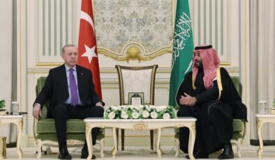 Erdoğan Riyad'da Selman ile bir araya geldi