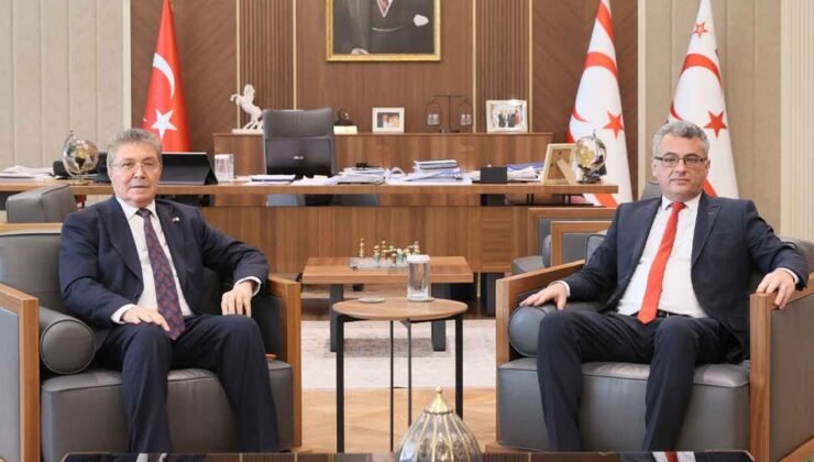 Erhürman, Başbakan Ünal Üstel’i kabul etti