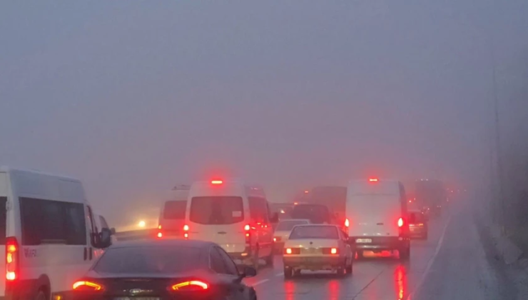 İstanbul’da yağmur ve sis etkili oldu; trafik kilitlendi