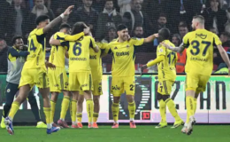 Trabzon’da 5 gollü düello… Dev maçta kazanan Fenerbahçe!