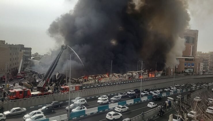 İran'ın başkentindeki büyük pazarda yangın