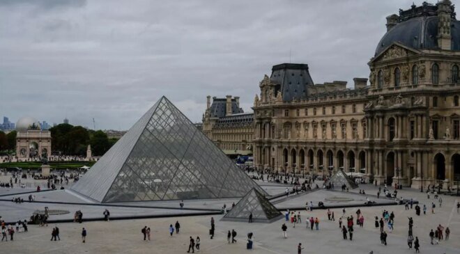 Louvre Müzesi'nde 10 milyon euroluk bilet dolandırıcılığı: Soruşturma başlatıldı