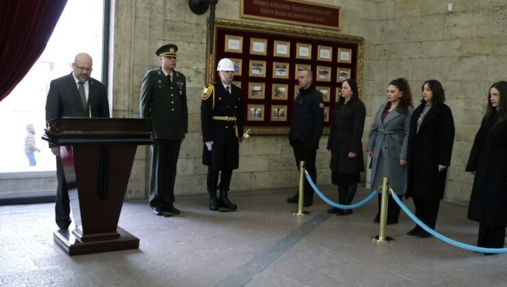 Meclis Komitesi’nden Anıtkabir’e ziyaret
