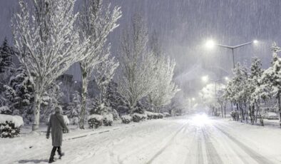 Türkiye'de önce bahar sonra fırtına ve kar!