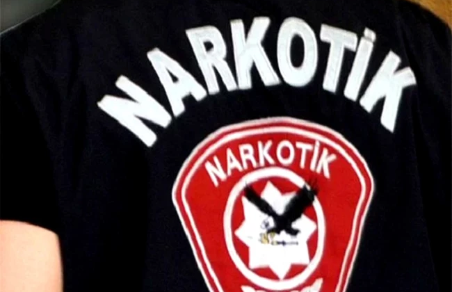 Ercan’da iki ayrı yolcunun tasarrufunda uyuşturucu tespit edildi