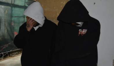 Uyuşturucu zanlıları 3 gün süreyle tutuklu kalacak