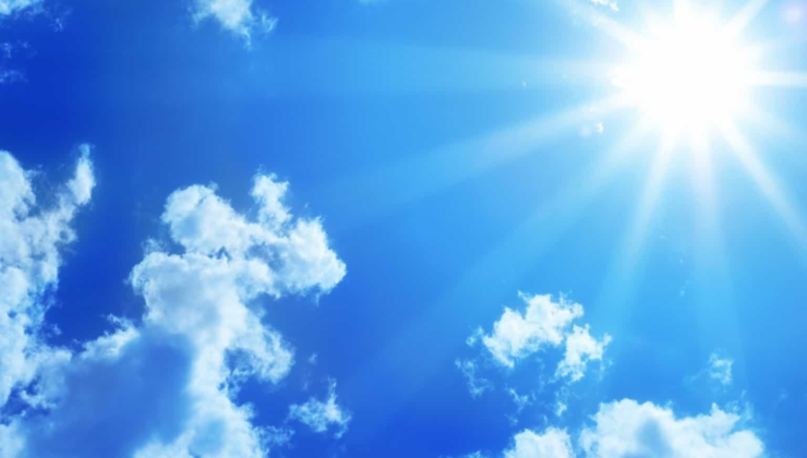 Bugün havanın az bulutlu, akşam saatlerinde ise parçalı bulutlu olmasının beklendiği açıklandı.