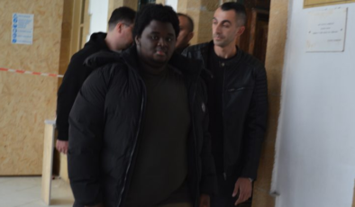 Sahtekarlıkla para temini suçundan tutuklanan Abubakar Muhammad Mahmod bir gün daha tutuklu kalacak 