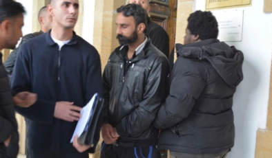 KKTC’de izinsiz ikamet etmekle suçlanan Faisal Zahher bir gün daha tutuklu kalacak.