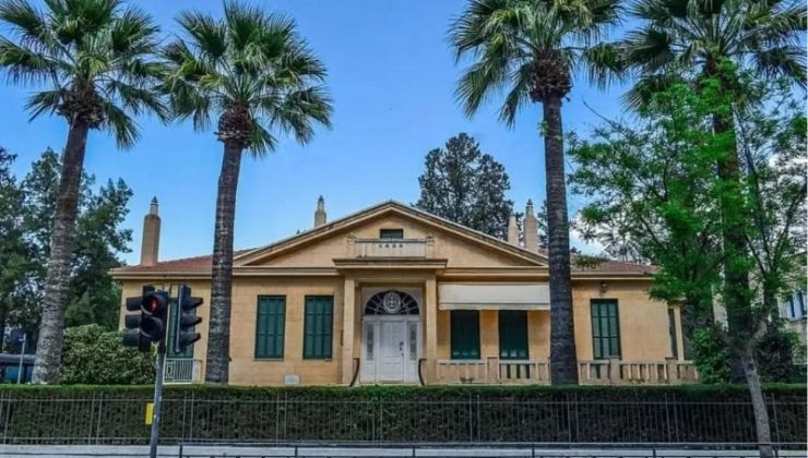 Feneromeni Kilisesi Yunanistan’a bağışlanıyor