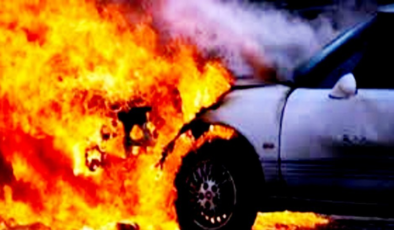 Karaoğlanoğlu’nda bir park içerisindeki araçta yangın meydana geldi