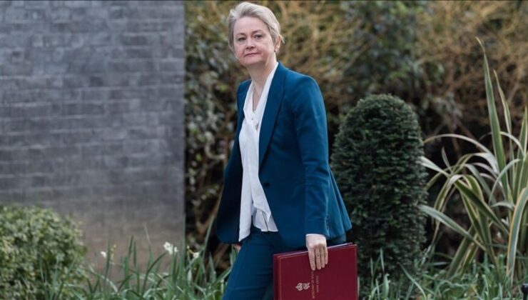 İngiltere Dışişleri Bakanı: Kıbrıs'ta İngiliz üssü çevresinde tüm orantılı önlemler alındı