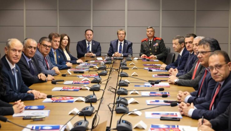 Üstel başkanlığında Meclis'te 'Ortadoğu' toplantısı