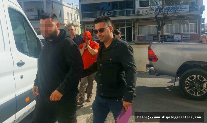 Başını dolaba vurdu