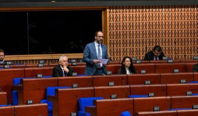 Candan: Orta Doğu'daki çatışma uluslararası hukuk açısından ciddi risk