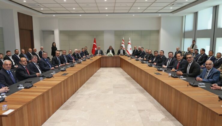 Erhürman, HATSO Yönetim Kurulu heyetini kabul etti