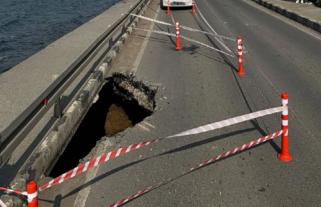Gemikonağı’nda yol çöktü: Polis sürücüleri uyardı