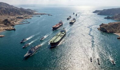 İran bağlantılı tankerler, ABD ablukasını aştı