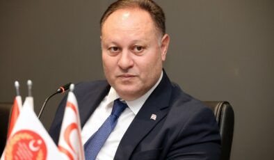 Öztürkler: Fransa sömürgeci geçmişiyle Kıbrıs Türk halkını yok sayamaz