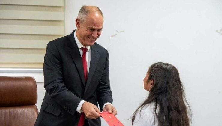 Sevgi Evi Çocuklarından Hasipoğlu’na 23 Nisan Ziyareti