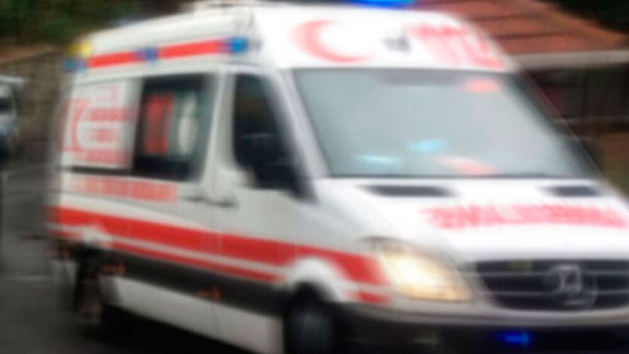 Arapköy’de korkutan kaza… Araç takla attı: 3 yaralı