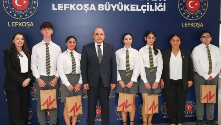 Başçeri, Türk Maarif Koleji öğrencilerini kabul etti